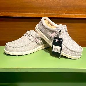 Brand new Hey dude shoes.